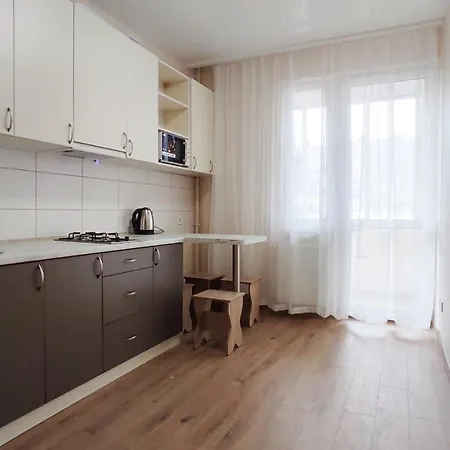Apartment з ремонтом між залізничним вокзалом і центром *