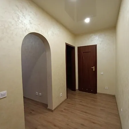 з ремонтом між залізничним вокзалом і центром Apartment