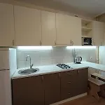 з ремонтом між залізничним вокзалом і центром Apartment *